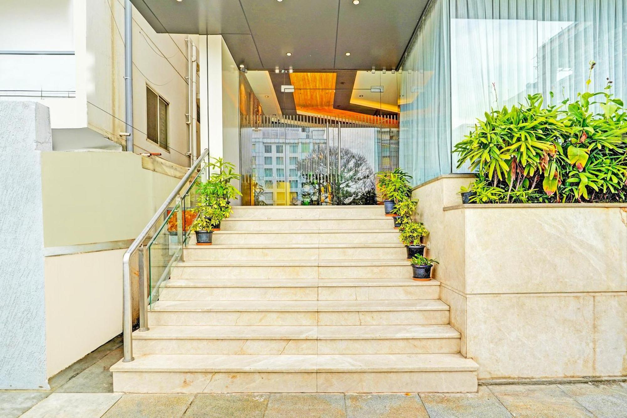 Super Townhouse Indiranagar Hotell Bangalore Eksteriør bilde