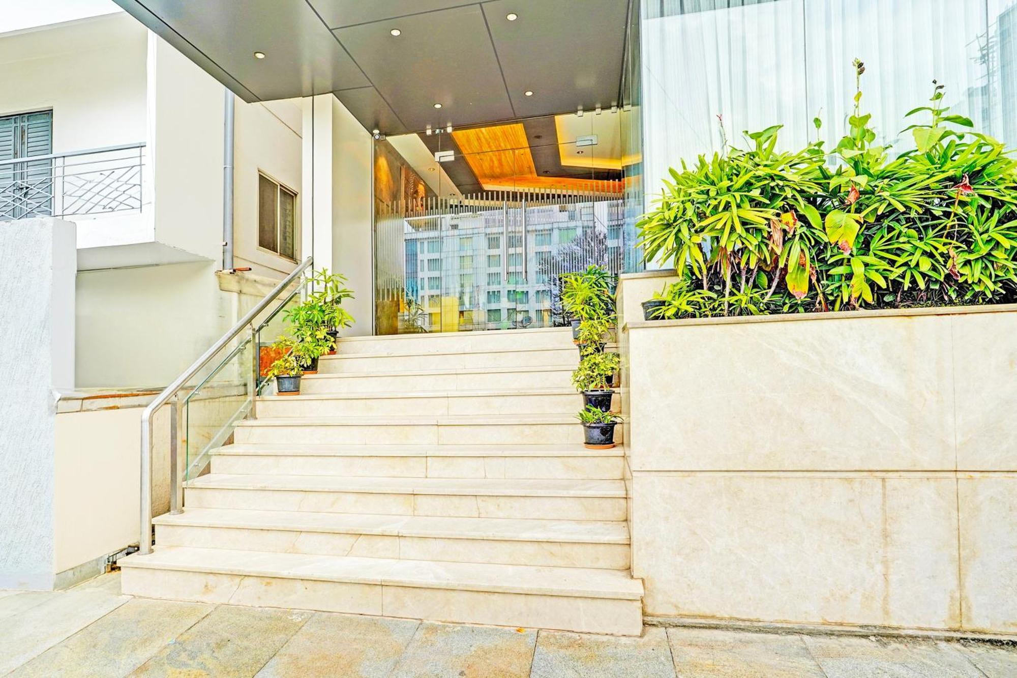 Super Townhouse Indiranagar Hotell Bangalore Eksteriør bilde