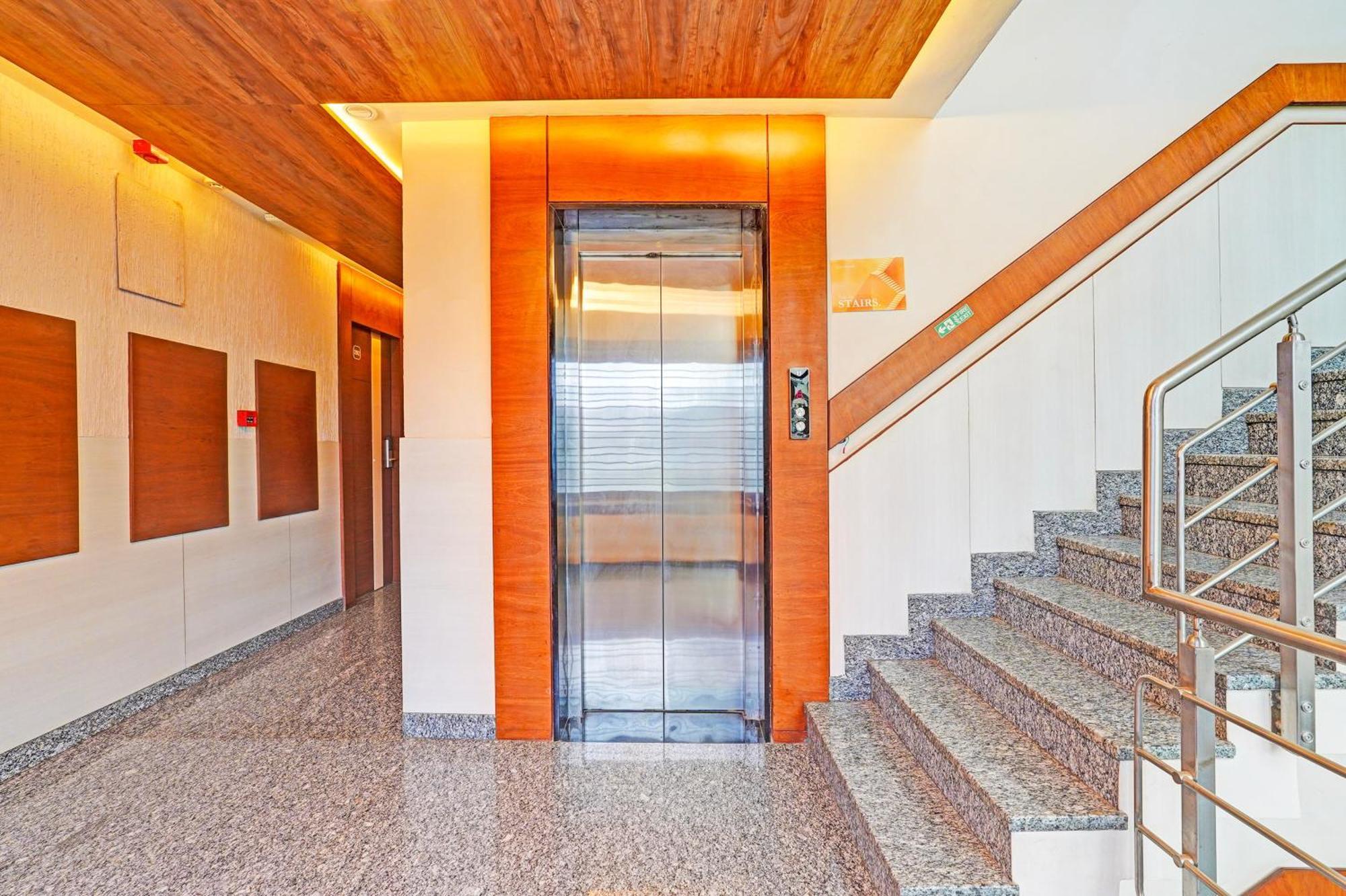 Super Townhouse Indiranagar Hotell Bangalore Eksteriør bilde
